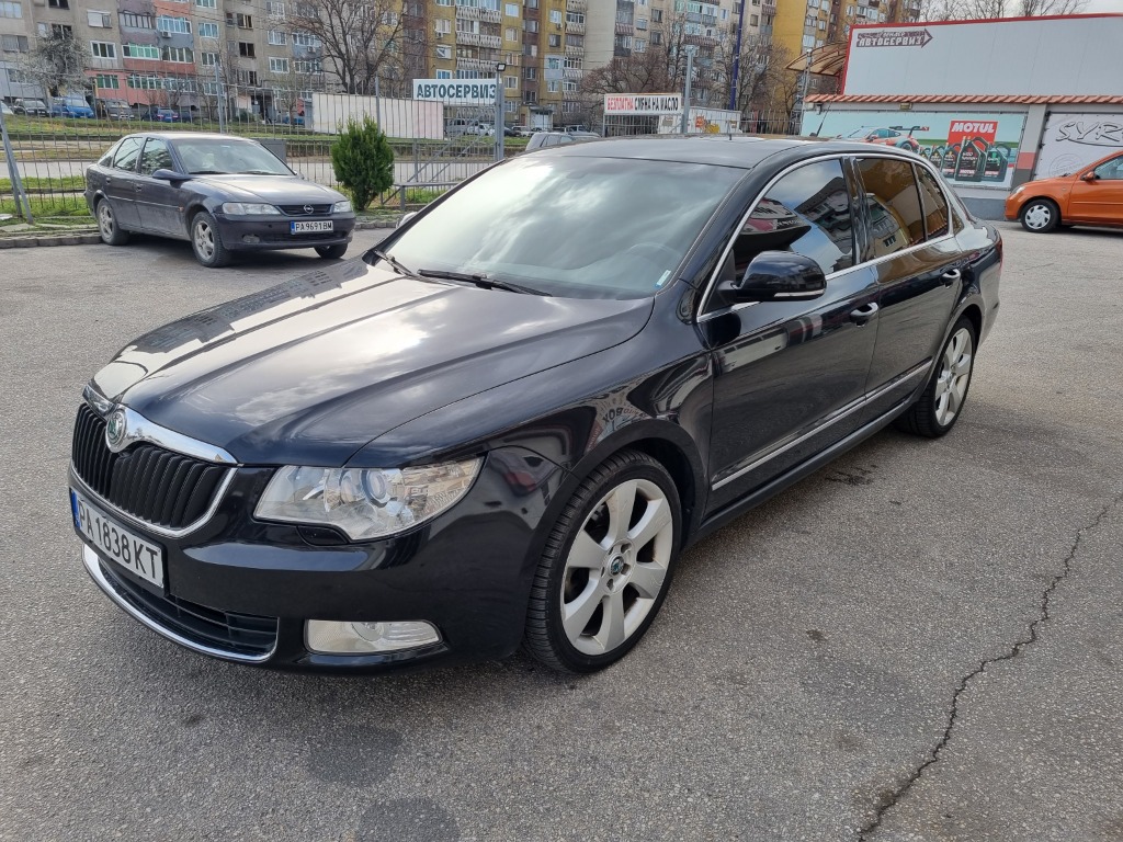Skoda Superb 2.0TDI-AT-NAVI