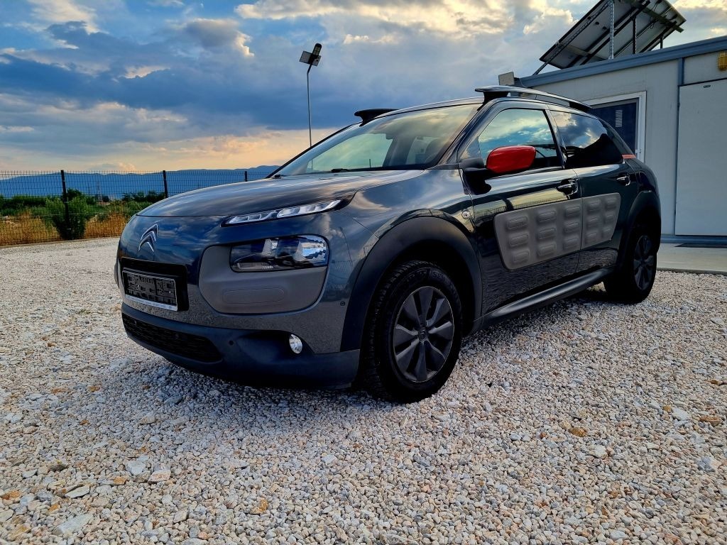 Citroen C4 Cactus 1.2i 82ks.Evro6