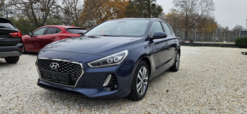 Hyundai i30 1.6,136к.с.