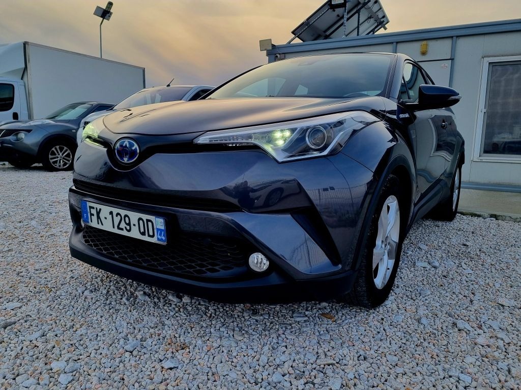 Toyota C-HR 1.8i Avtomatik