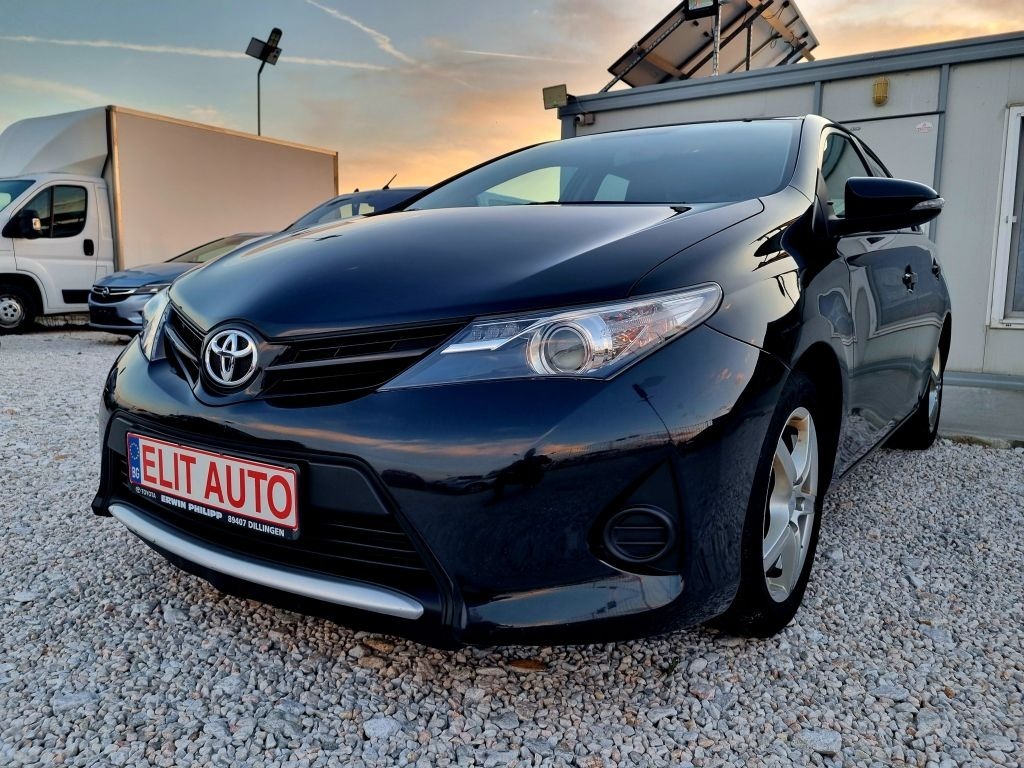 Toyota Auris 1.3VVT-i 99ks.
