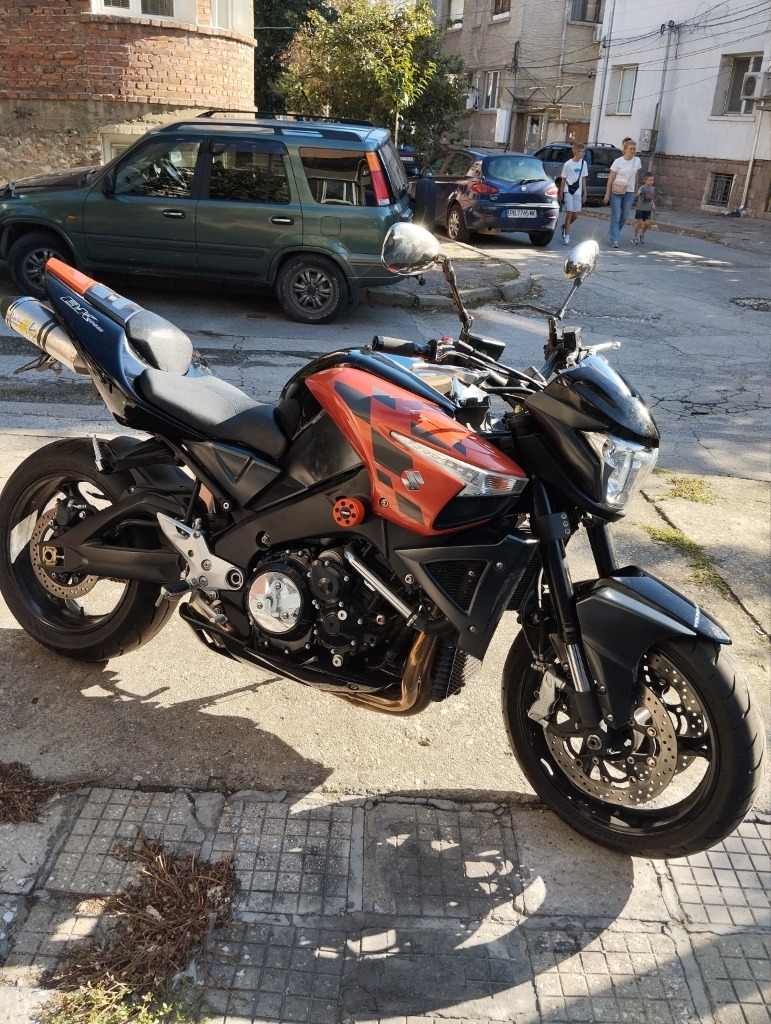 Suzuki B-king  1.3 hayabusa