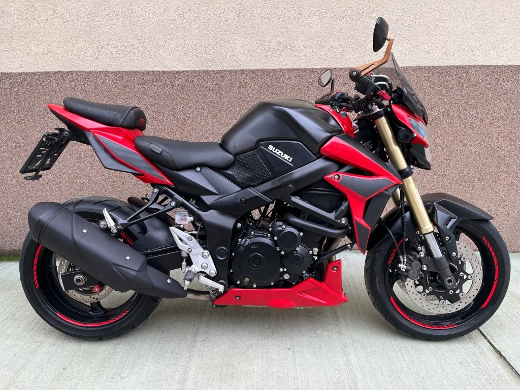 Suzuki GSR 750 ABS