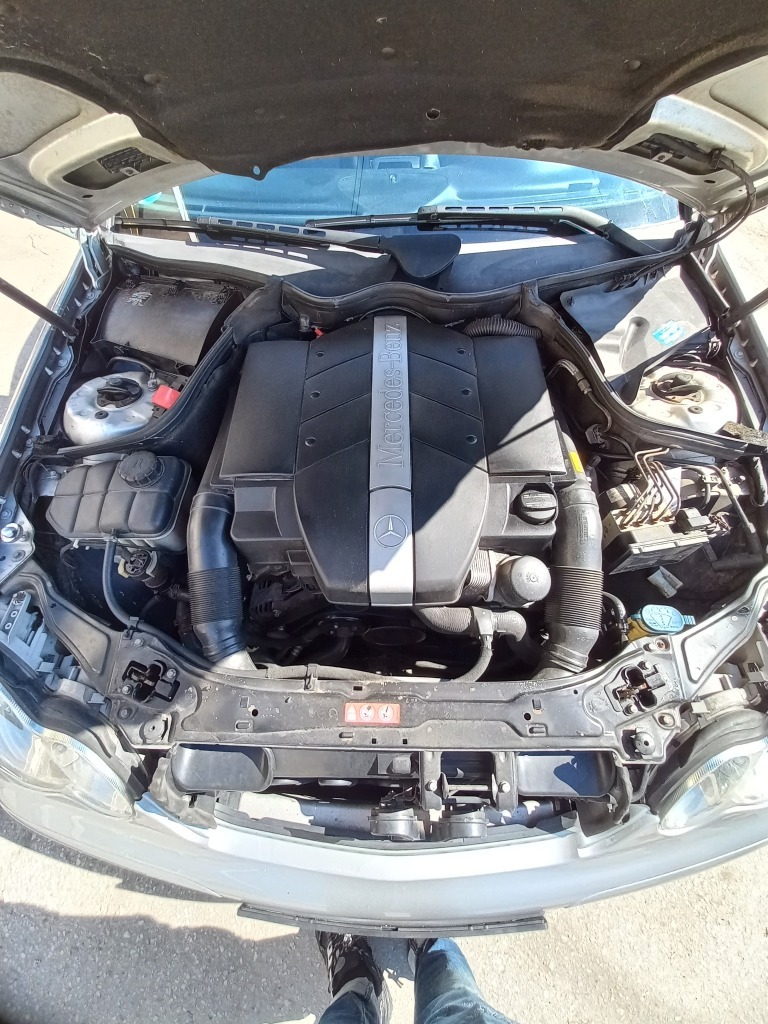 Mercedes-Benz C 320