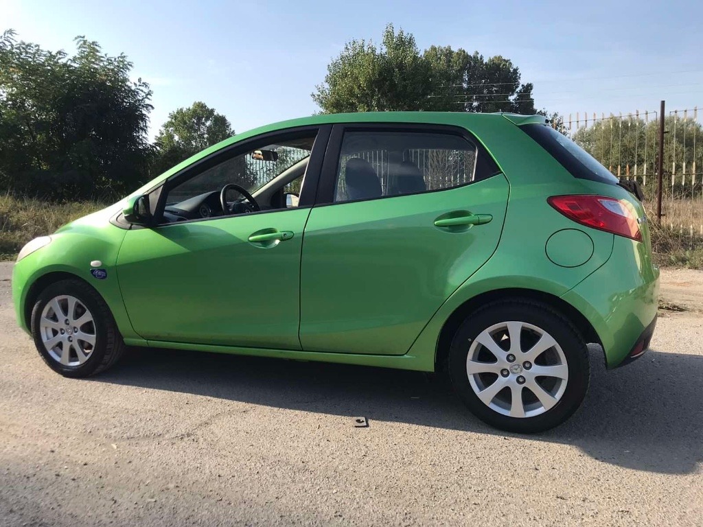 Mazda 2 1.3 75 к.с.