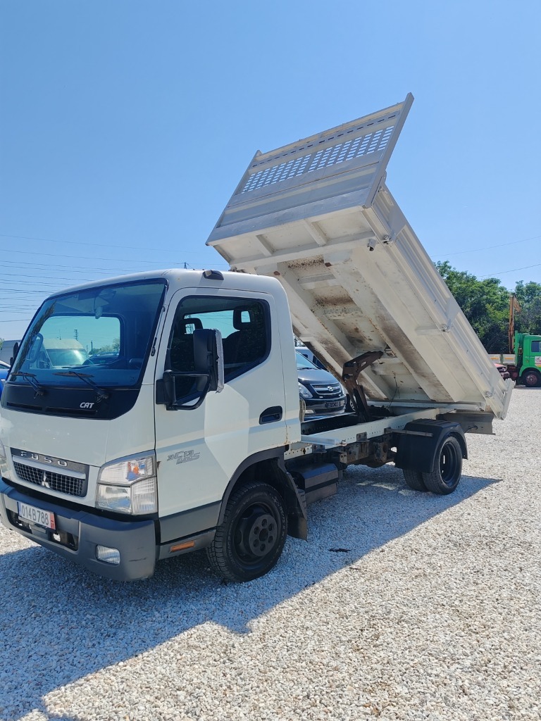 Mitsubishi FUSO, самосвал