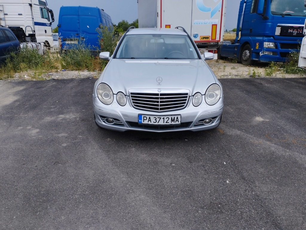 Mercedes-Benz E 220