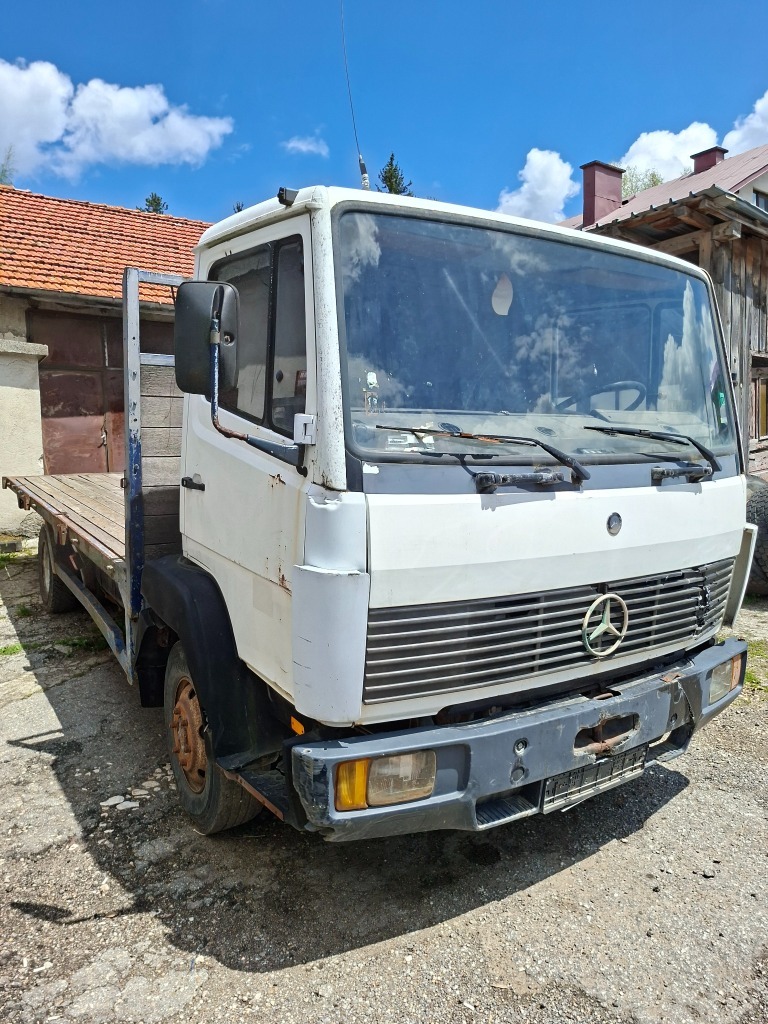 Mercedes 814 Бордови