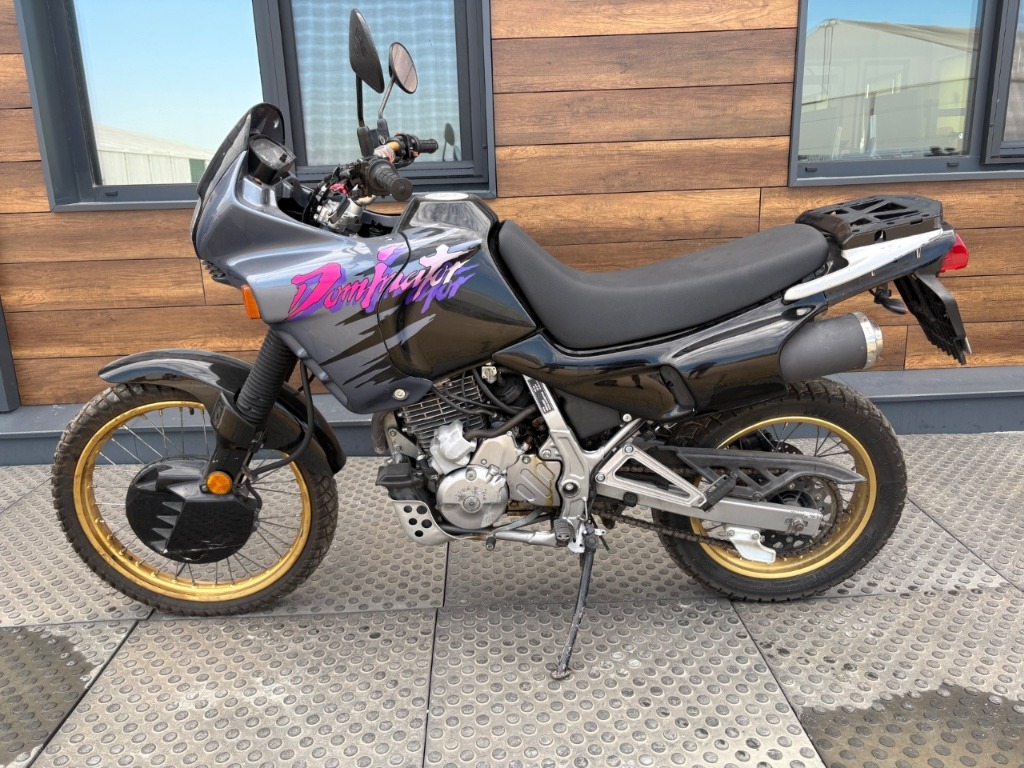 Honda DOMINATOR 500