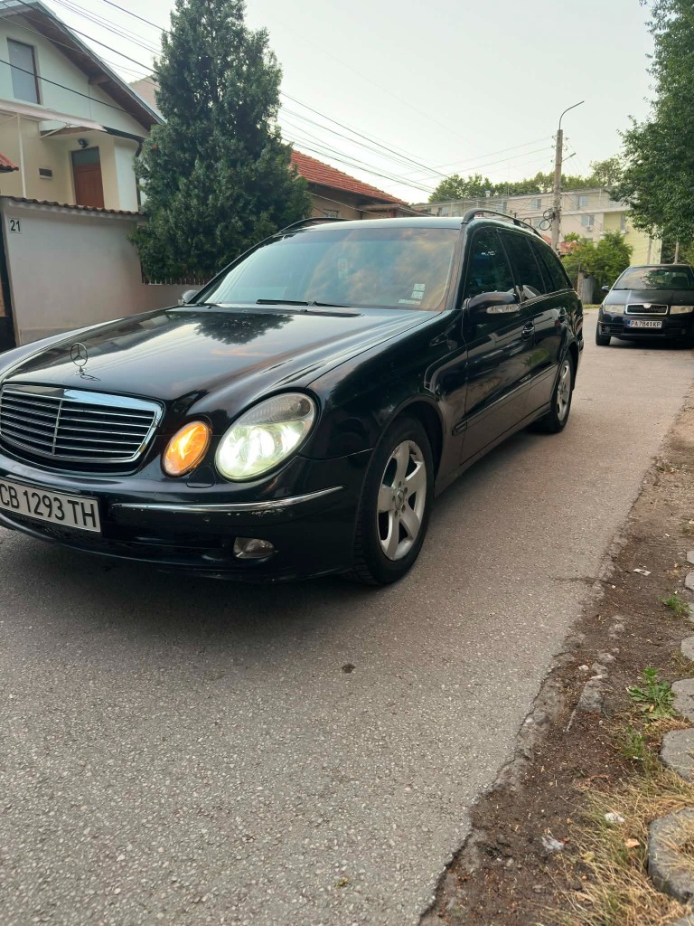 Mercedes-Benz E 270