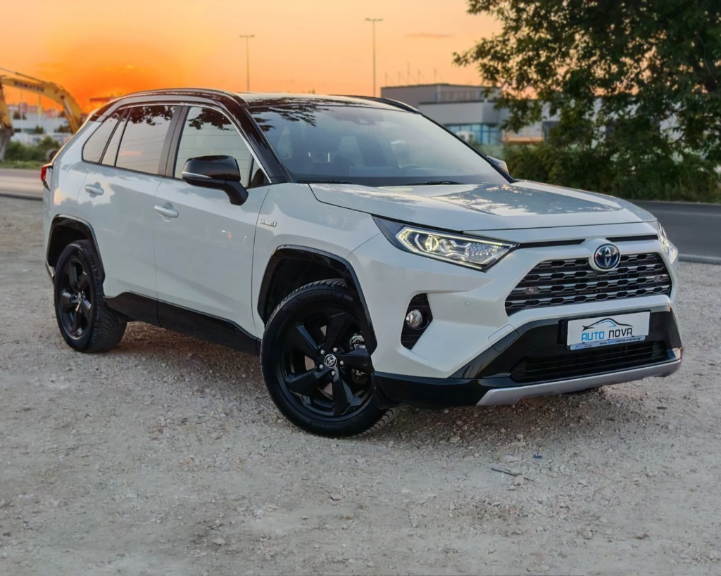 Toyota RAV 4 2.5 218К ХИБРИД