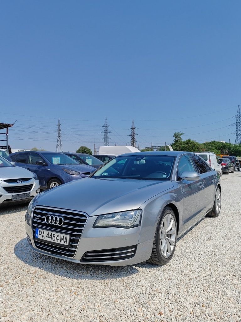 Audi A8 4.2,351к.с.